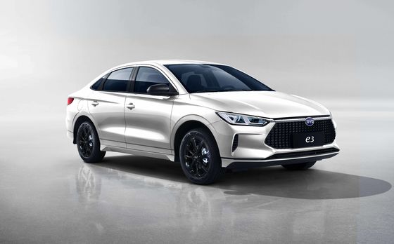 बीवाईडी प्योर इलेक्ट्रिक ई3 टैक्सी 401KM की रेंज के साथ सुगम परिवहन प्रदान करती है